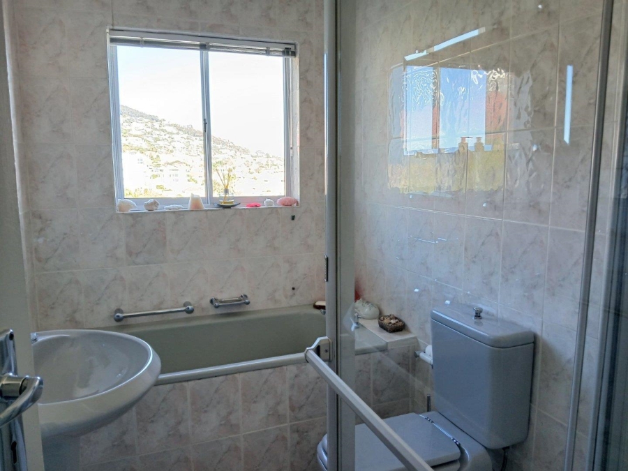 To Let 2 Bedroom Property for Rent in Sea Point Western Cape